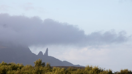 Contre jour sur Old man of Storr