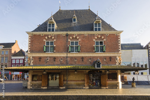Zdjęcie XXL Historyczny jawny dom w Leeuwarden, Holandia
