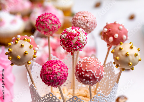 Cake Pops Beautiful Decorated Sweet For Party Kaufen Sie Dieses Foto Und Finden Sie Ahnliche Bilder Auf Adobe Stock Adobe Stock