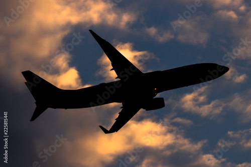 飛行機 アドビストックのデザイン かべいろ Com おしゃれ壁紙リフォーム貼り替え インクジェット壁紙のかべいろ Com