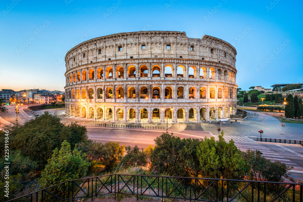 Kolosseum in Rom, Italien - obrazy, fototapety, plakaty 