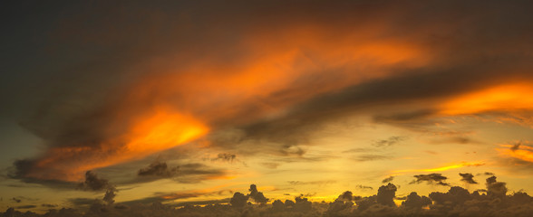 Canvas Print - Sunset panorama at Maldives