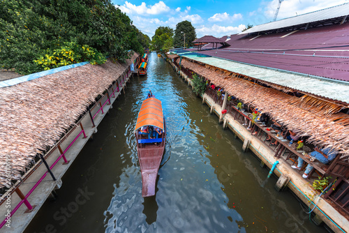 Photo Khlong Lat Mayom Floating Market,Bangkok Thailand.