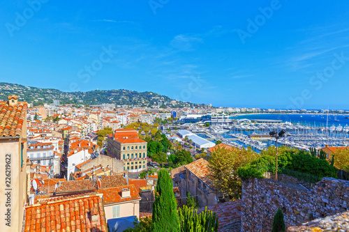 Fotografía Panoramic view of the port in Cannes, Cote d'Azur, France