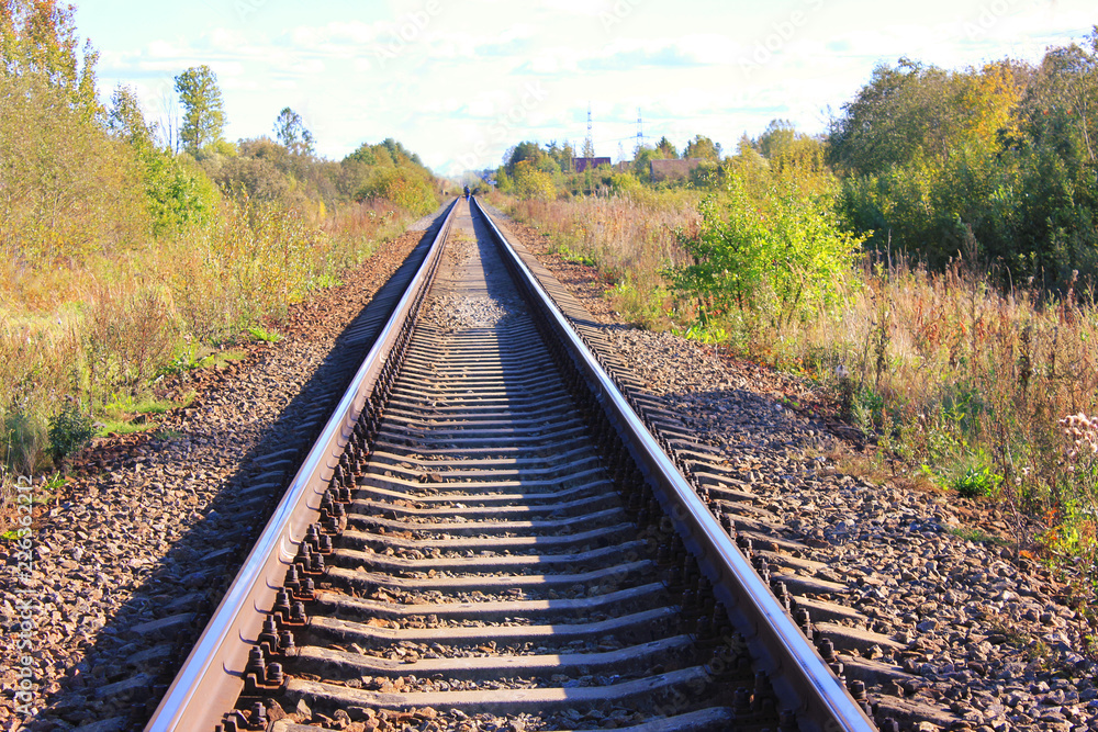 Dormentes ferroviários em contexto original de trilhos