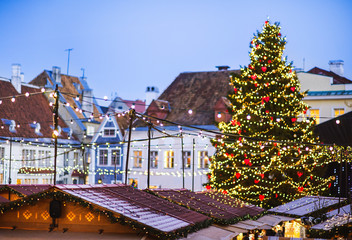 Wall Mural - Traditional Christmas market in Europe. Tallinn, Estonia. Christmas fair concept.