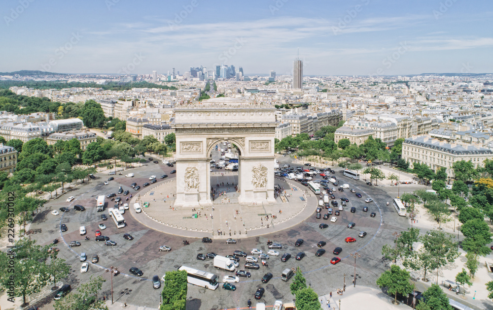 Aerial view of Arc of Triumph, Paris - obrazy, fototapety, plakaty 