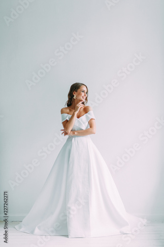 Fotografía A concept wedding, contemporary European bride