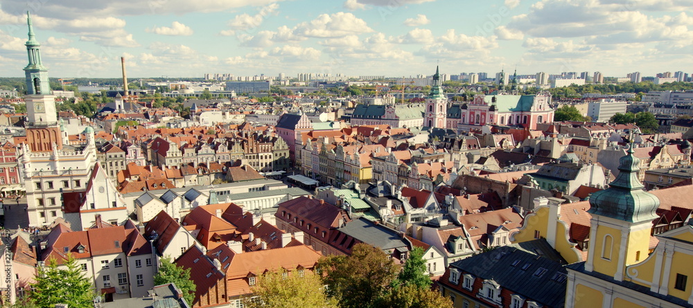 Piękna poznańska starówka, zabytkowe centrum stolicy Wielkopolski, Poznania - obrazy, fototapety, plakaty 