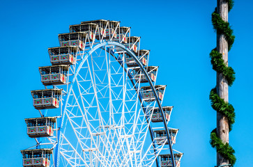 Wall Mural - oktoberfest - ferris wheel