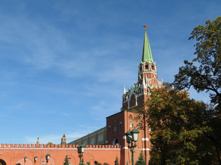 Wall Mural - Moscow Kremlin against blue sky in autumn. Troitskaya tower, russian symbol on Red Square