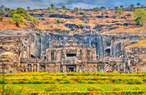 Fototapeta Świątynia Kailasa, największa świątynia w jaskiniach Ellora. Światowego Dziedzictwa UNESCO w Maharasztrze w Indiach
