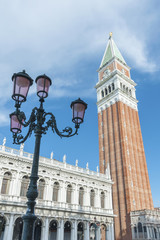 Fototapete - Campanile and St Mark's Square, Venice, Italy