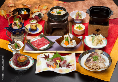 会席 和 料理 牛肉 刺身 鮪 兜煮 鯛 海老 調理 懐石 盛り付け 和食 日本 雅 和紙 新鮮 鮮魚 サンマ寿司 お刺身 寿司 秋刀魚 Comprar Esta Foto De Stock Y Explorar Imagenes Similares En 会席 和 料理 牛肉 刺身 鮪 兜煮 鯛 海老 調理 懐石 盛り付け 和食 日本 雅 和紙 新鮮 鮮魚 サンマ寿司 お刺身 寿司 秋刀魚 Comprar Esta Foto De Stock Y Explorar Imagenes Similares En