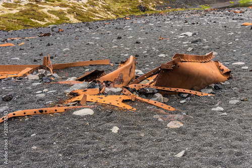 Fotografie, Obraz Twisted Rusty Metal on Djupalonssandur Beach - Some Background