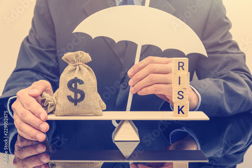 Fotografía Financial risk assessment / portfolio risk management and protection concept : B
