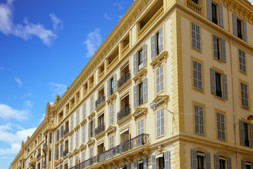 Canvas Print - Large Yellow Building in Nice