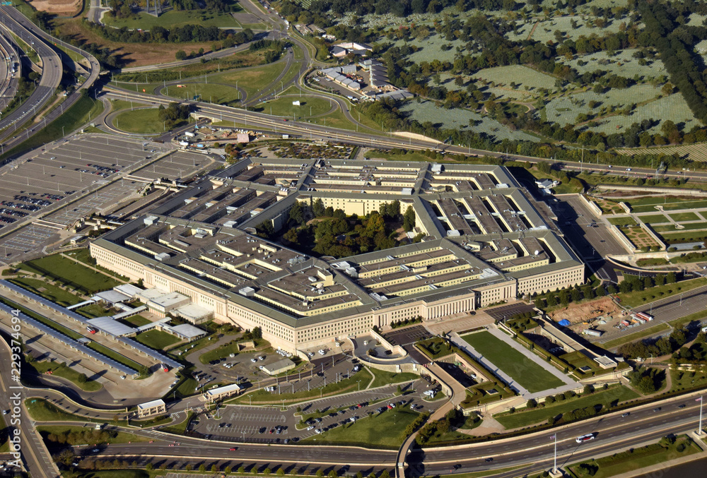 US Pentagon aerial view - obrazy, fototapety, plakaty 