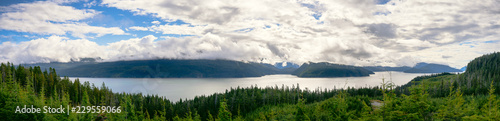 Fotografía Douglas Channel, late summer