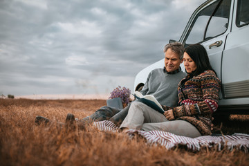 Canvas Print - This environment is wonderful for reading a book