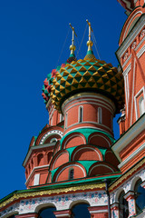 Wall Mural - Saint Basil's Cathedral (Sobor Vasiliya Blazhennogo) is a church in Red Square. Onion Domes. Moscow, Russia