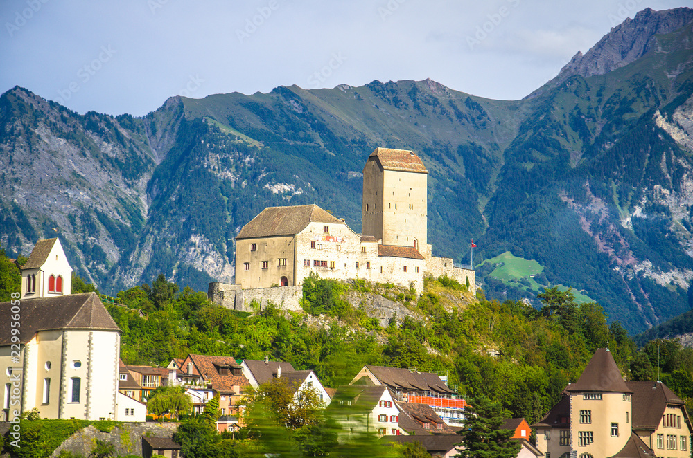 Obraz na płótnie Old castle in front of mountains Alps near Vaduz town, Liechtenstein w salonie