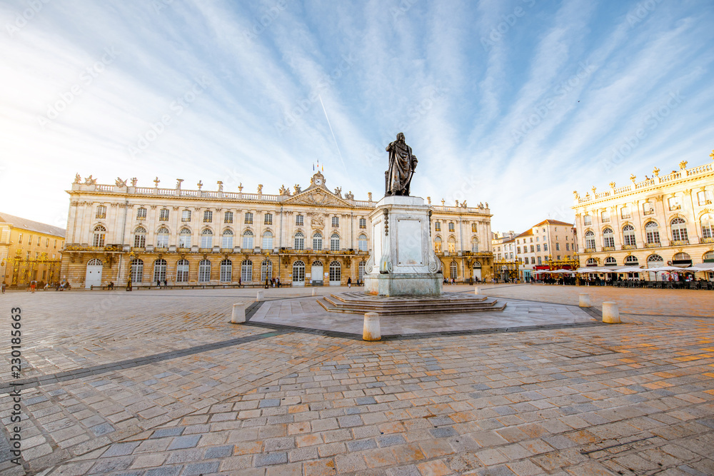 Morning view on the huge Stanislas square with monument in the old town of Nancy city, France - obrazy, fototapety, plakaty 