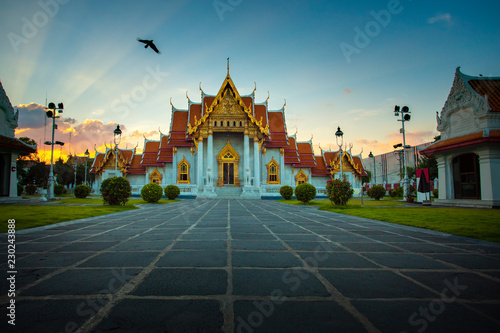 Photo wat benchamabophit ,marble temple one of most popular traveling destination in b