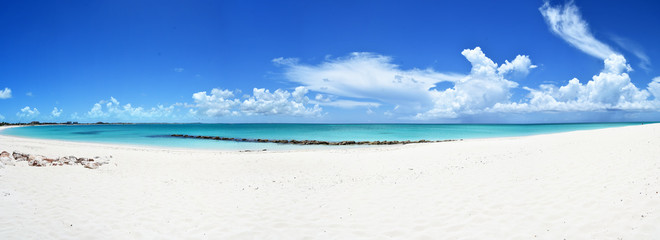 Wall Mural - Turks & Caïcos, Grace Bay - soft sparkling sand and crystal clear waters