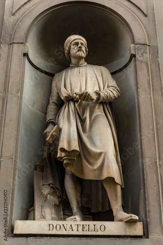 Cuadros en Lienzo Donatello monument in Florence, Italy