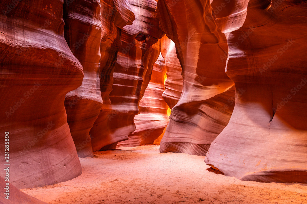 Upper Antelope Canyon  - obrazy, fototapety, plakaty 