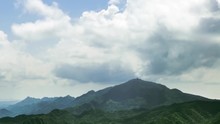Hyperlapse Of Elevated View Mountains WuFenShan Cloudy Day. Beautiful Timelapse Of Mount Wu Fen Shan. Peak Located On Ridge Between Keelung And Pingxi, New Taipei City. Landscape Of Hiking Trail-Dan