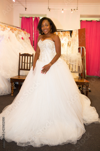black marriage dress