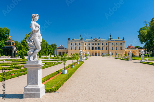Foto Historical residence of Polish magnate Klemens Branicki, Branicki Palace in Bialystok, Poland