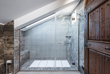 Cozy Loft Apartment, Bathroom With Glass Shower