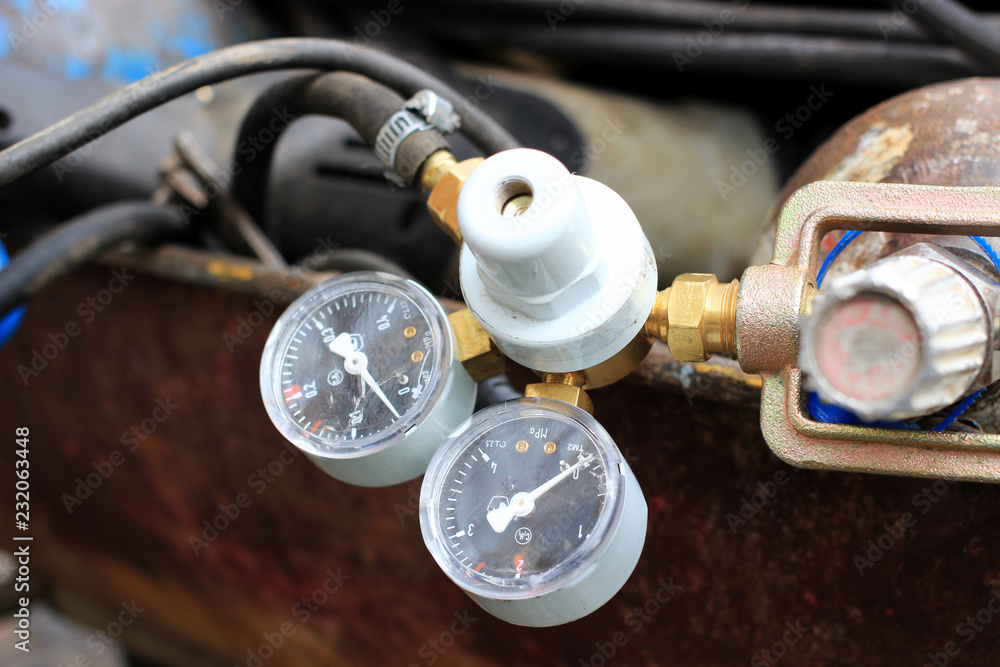 Instruments that show the level of oxygen and acetylene in balloons ...