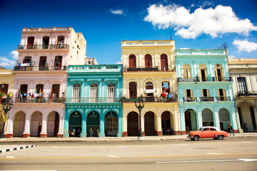 Colonial buildings in Havana, Cuba (High resolution)