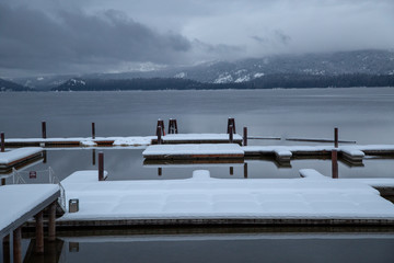 Canvas Print - Snowy Lake