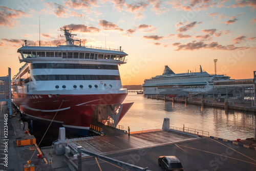 Fotomural passenger ferry in the port of Tallinn.
