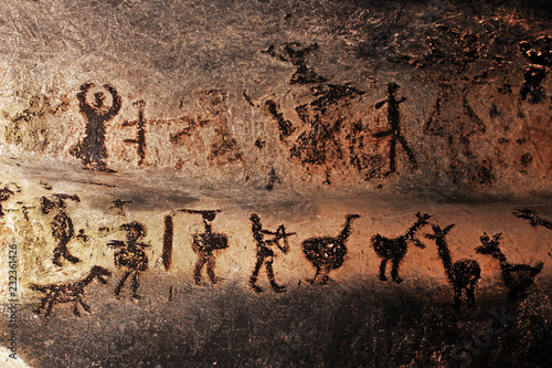 Cuadros en Lienzo Prehistoric mural drawings in Magura cave