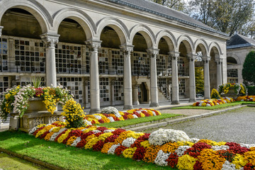 Wall Mural - Cimetière du Père-Lachaise / Columbarium / Niche funéraires