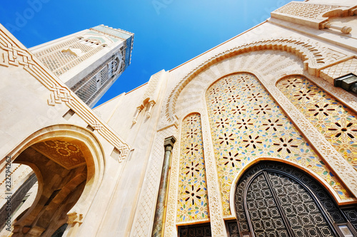 Fotomural View of the mosque of Hasan II in Casablanca, Morocco