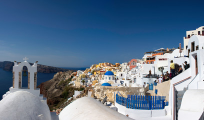 Wall Mural - Santorini, Greece. Picturesque view of traditional cycladic Santorini houses on cliff