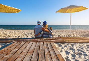 Wall Mural - family on the beach