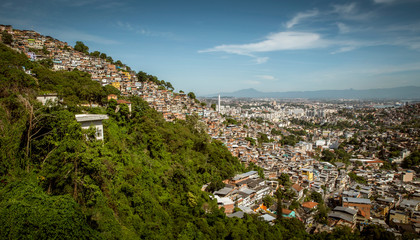 Fototapete - Favela Morro dos Prazeres in Rio de Janeiro, Brazil