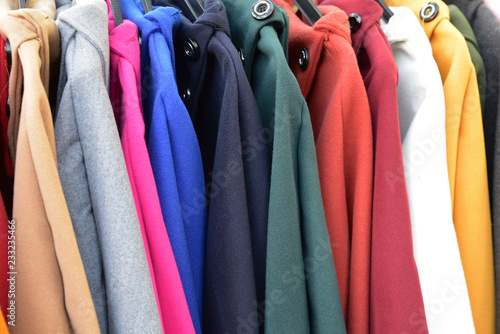 Fotomural Vestes pour femme sur cintres en boutique