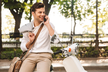 Canvas Print - Handsome young businessman