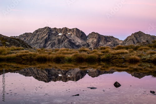 Fotografie, Obraz View to a Mountain Range from the Upper Traverse Saddle near St