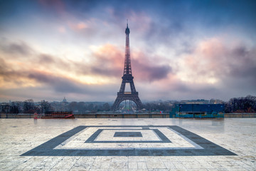 Fototapete - Place du Trocadero und Eiffelturm in Paris, Frankreich
