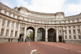Fototapeta Londyn - View of Admiralty Arch London
